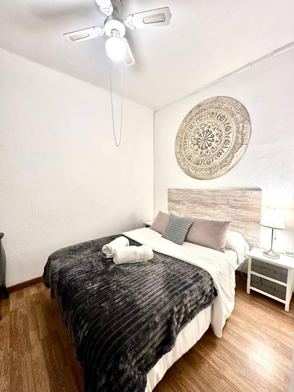Big And Bright Apartment Bcn Barcelona Luaran gambar